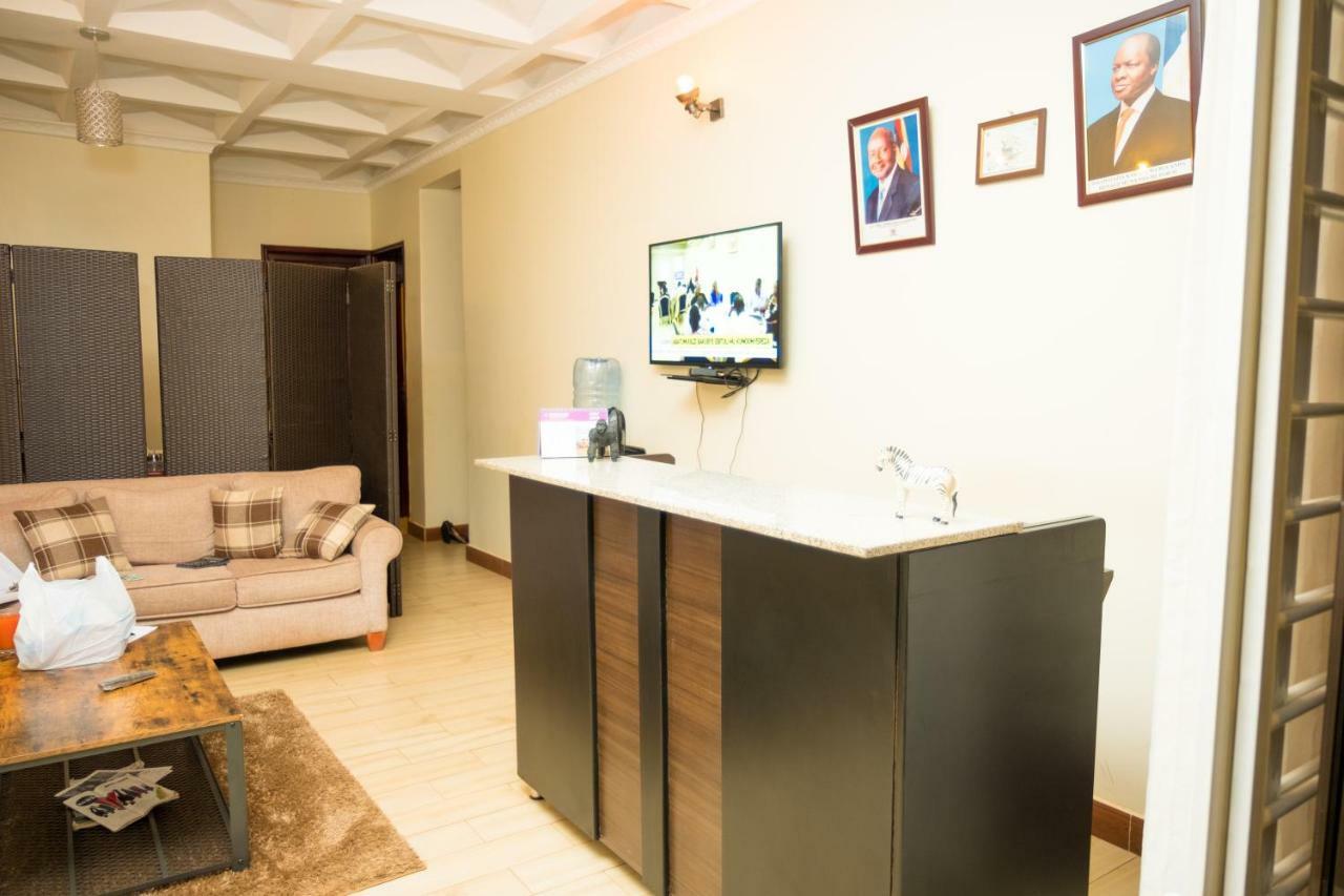 Kampala Suburbs Apartment Exterior photo