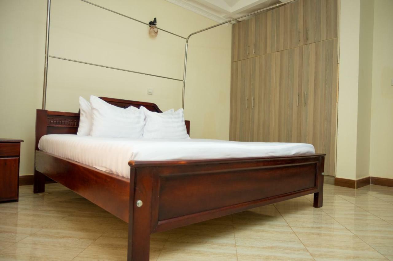 Kampala Suburbs Apartment Exterior photo