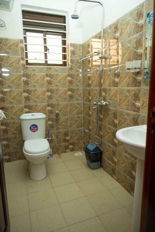 Kampala Suburbs Apartment Exterior photo